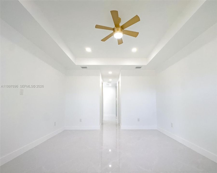 For Sale: $425,000 (4 beds, 2 baths, 1865 Square Feet)