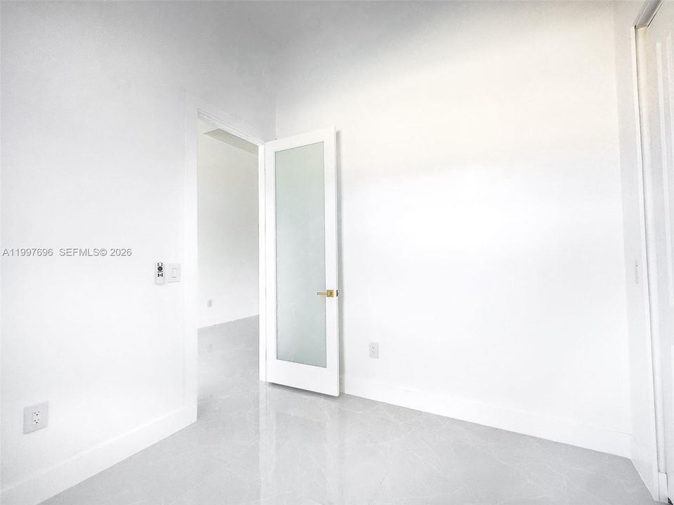 For Sale: $425,000 (4 beds, 2 baths, 1865 Square Feet)
