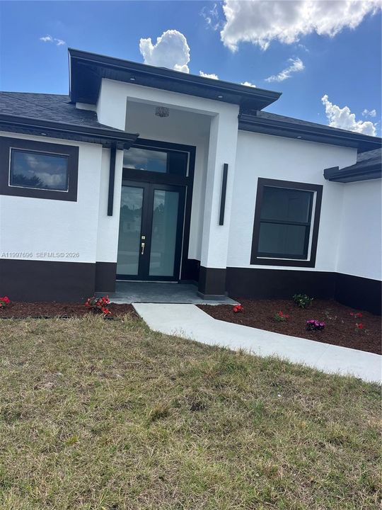 For Sale: $425,000 (4 beds, 2 baths, 1865 Square Feet)