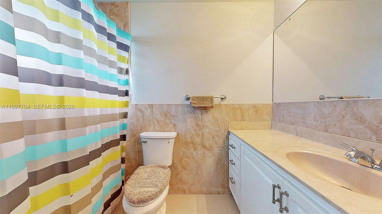 Active With Contract: $2,800 (3 beds, 2 baths, 1196 Square Feet)