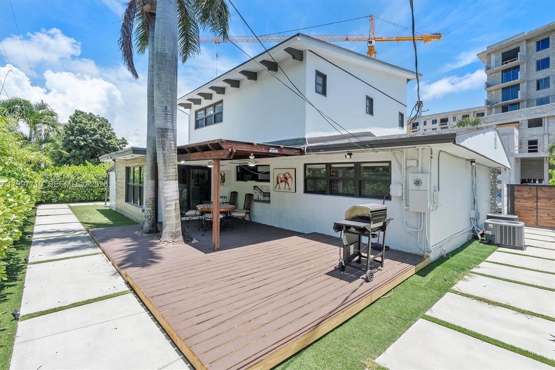 For Sale: $735,500 (4 beds, 3 baths, 2130 Square Feet)