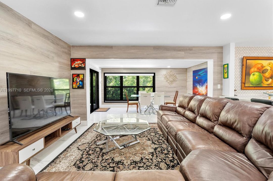 For Sale: $735,500 (4 beds, 3 baths, 2130 Square Feet)