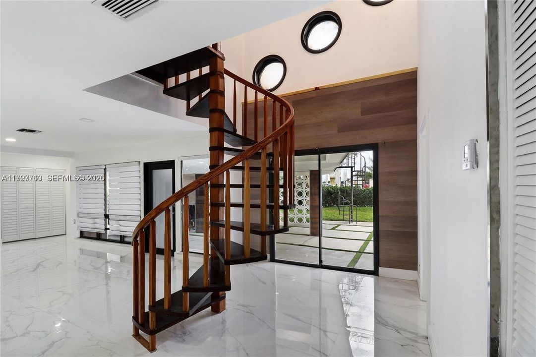 For Sale: $735,500 (4 beds, 3 baths, 2130 Square Feet)