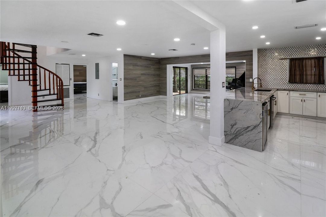 For Sale: $735,500 (4 beds, 3 baths, 2130 Square Feet)
