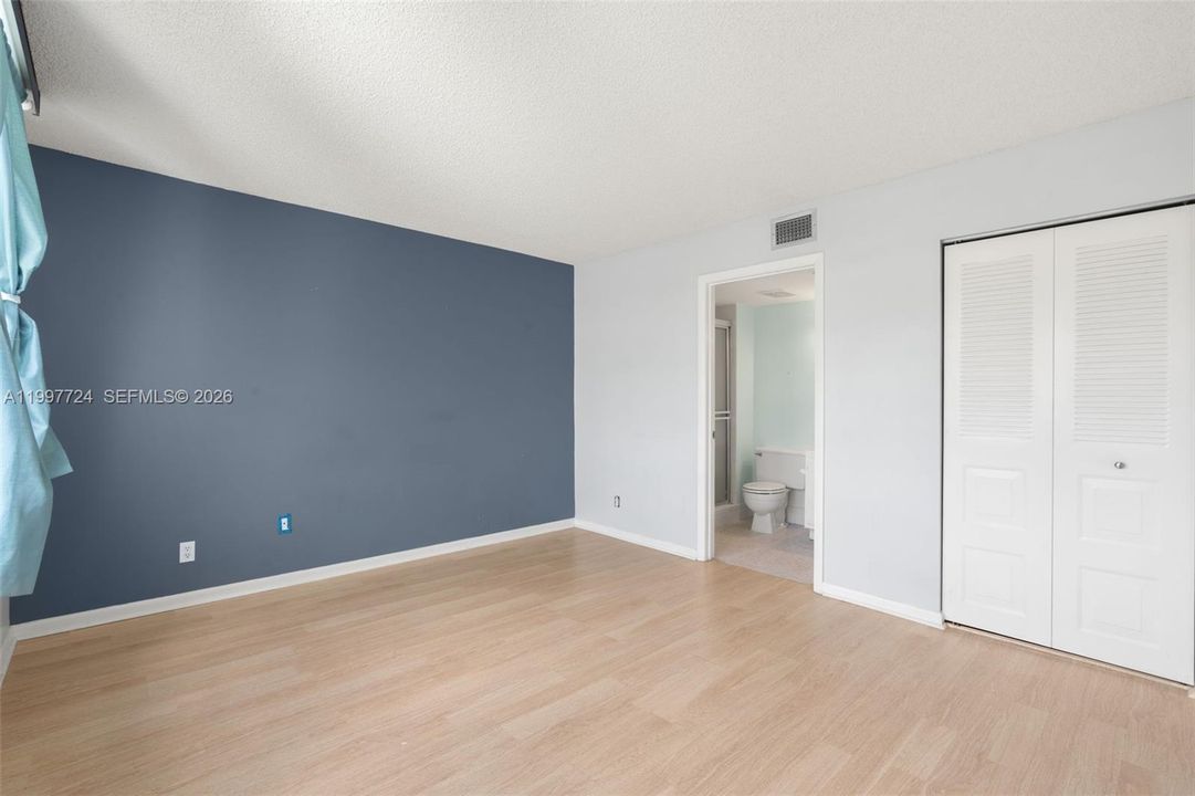 En Venta: $106,000 (1 camas, 2 baños, 850 Pies cuadrados)