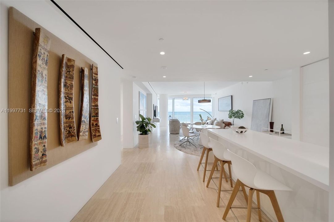 For Rent: $70,000 (3 beds, 3 baths, 2201 Square Feet)