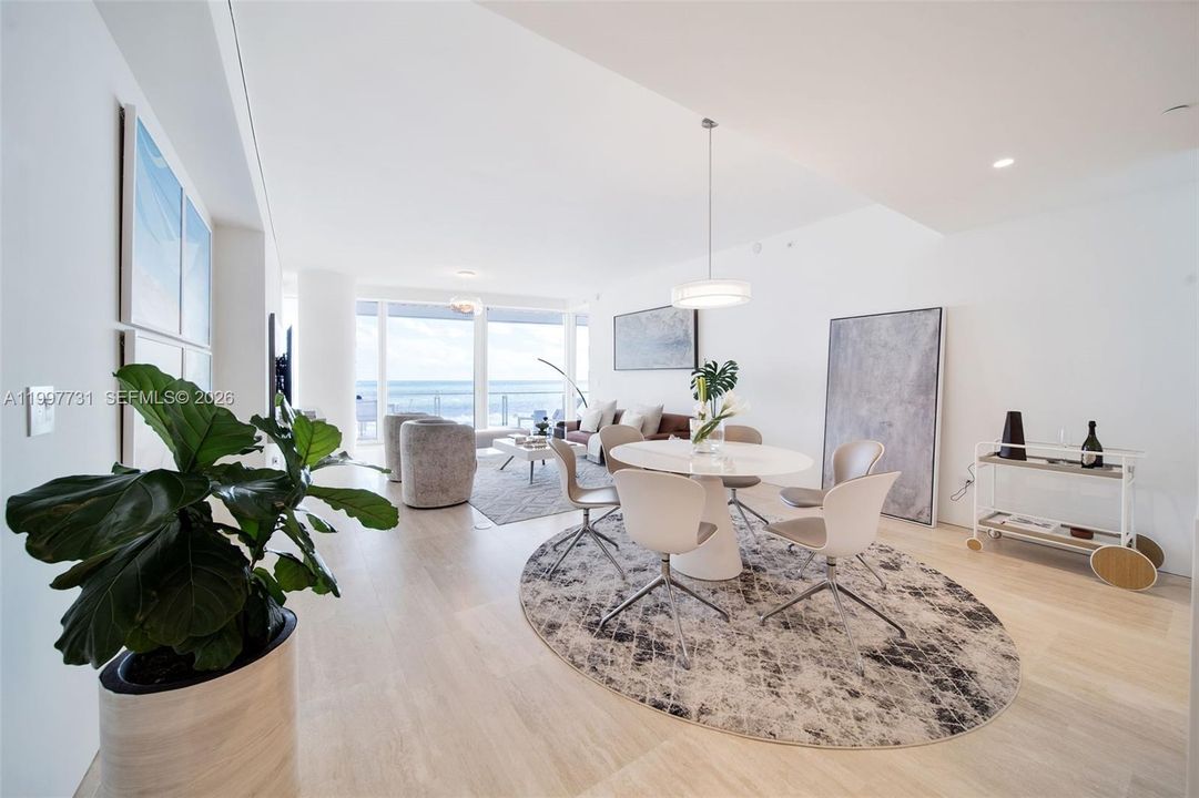 For Rent: $70,000 (3 beds, 3 baths, 2201 Square Feet)