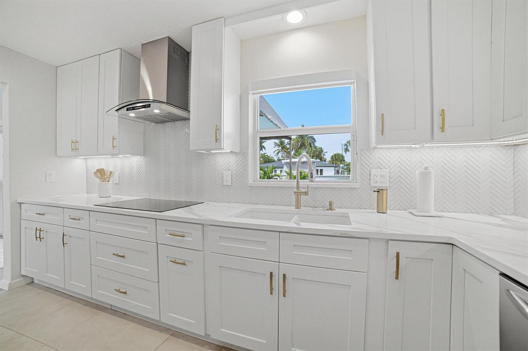 Kitchen-E