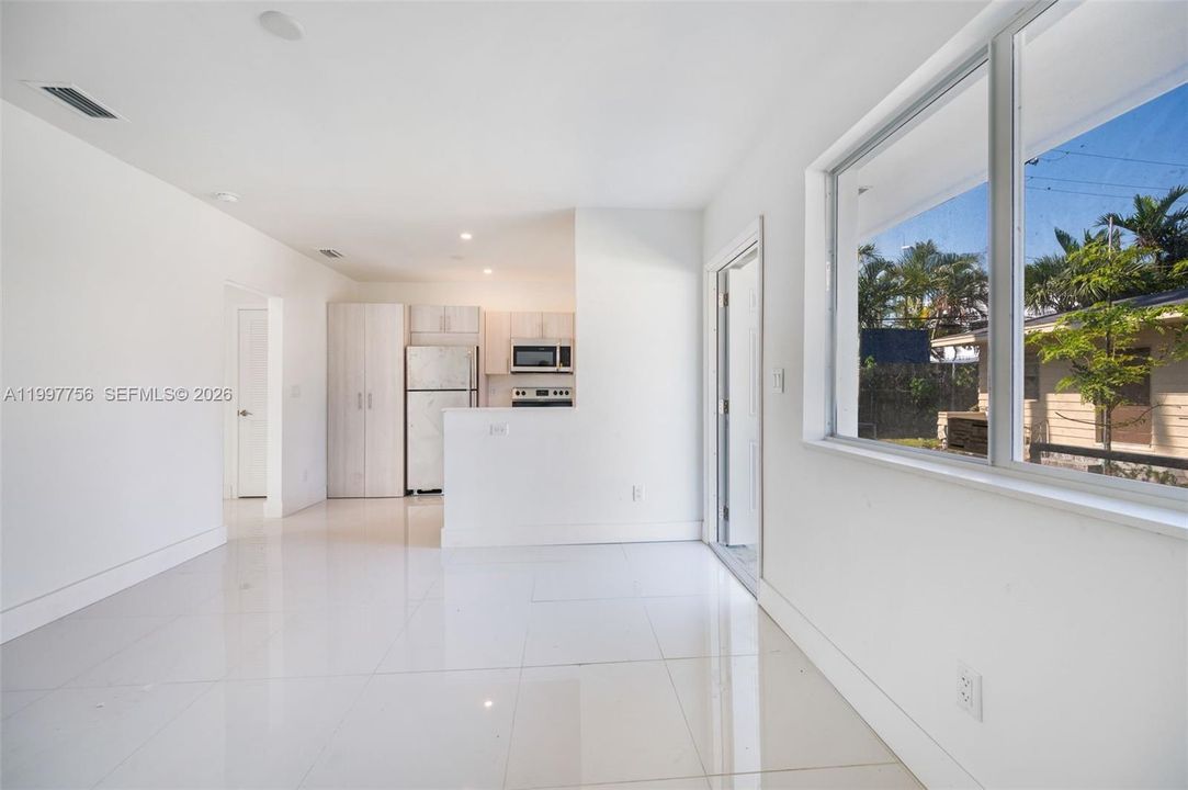 合同活跃: $1,775 (1 贝兹, 1 浴室, 0 平方英尺)