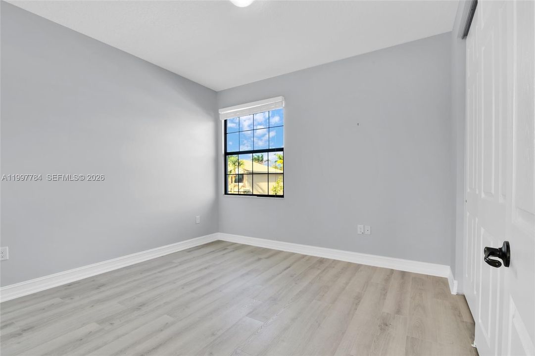 Recently Rented: $5,800 (4 beds, 3 baths, 2305 Square Feet)