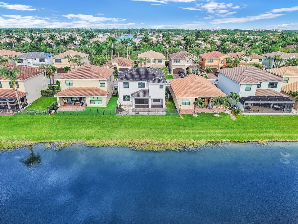 Recently Rented: $5,800 (4 beds, 3 baths, 2305 Square Feet)