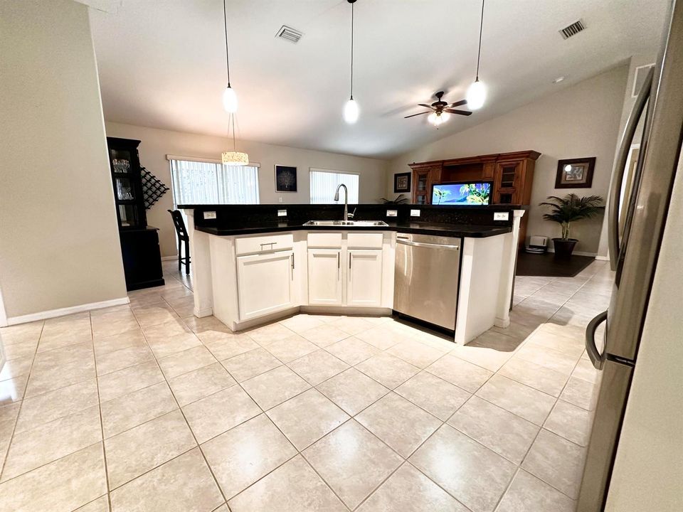 6 Kitchen