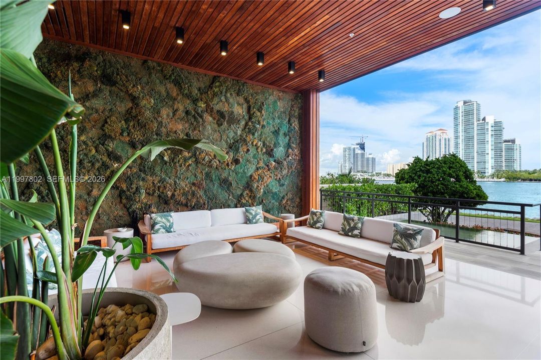 For Sale: $14,500,000 (3 beds, 3 baths, 3620 Square Feet)
