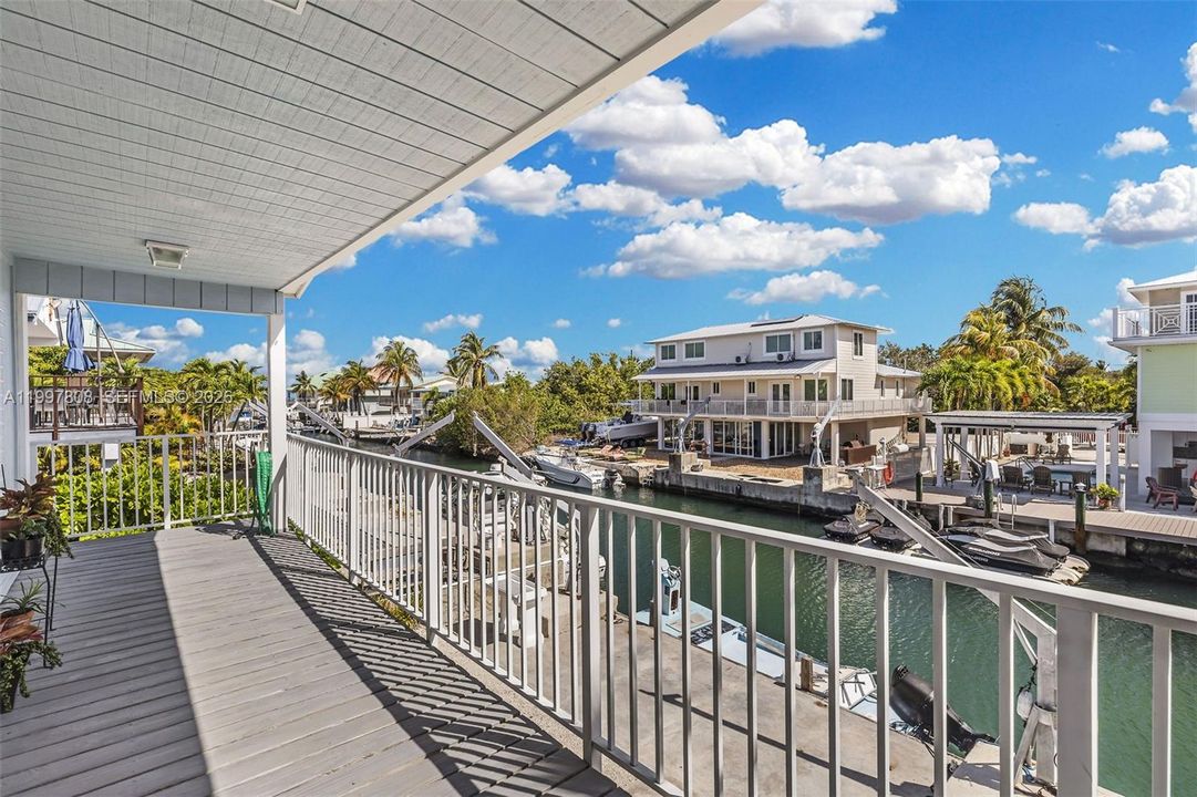 For Rent: $3,800 (2 beds, 2 baths, 900 Square Feet)