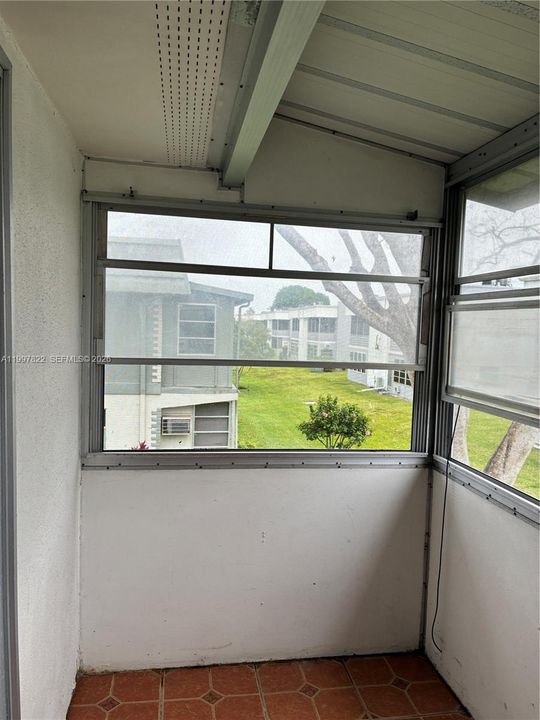 Activo con contrato: $84,500 (2 camas, 2 baños, 880 Pies cuadrados)