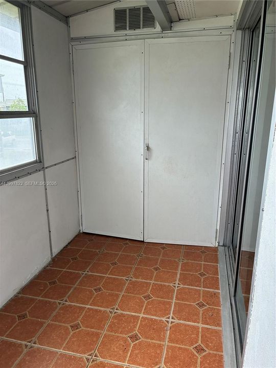 Activo con contrato: $84,500 (2 camas, 2 baños, 880 Pies cuadrados)