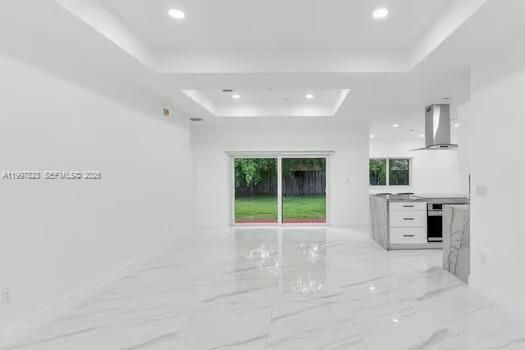 Active With Contract: $3,450 (3 beds, 2 baths, 1443 Square Feet)