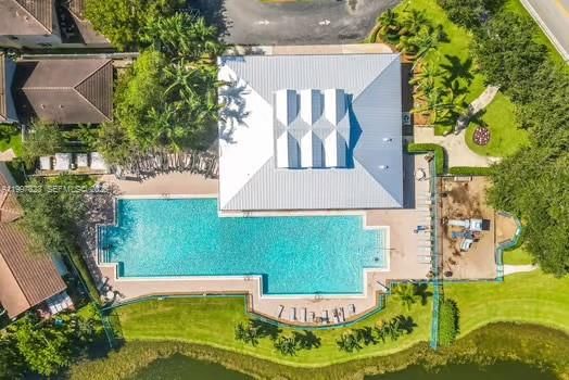 Active With Contract: $3,450 (3 beds, 2 baths, 1443 Square Feet)