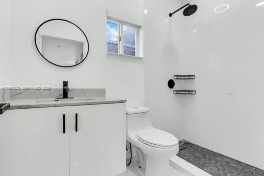 Active With Contract: $3,450 (3 beds, 2 baths, 1443 Square Feet)