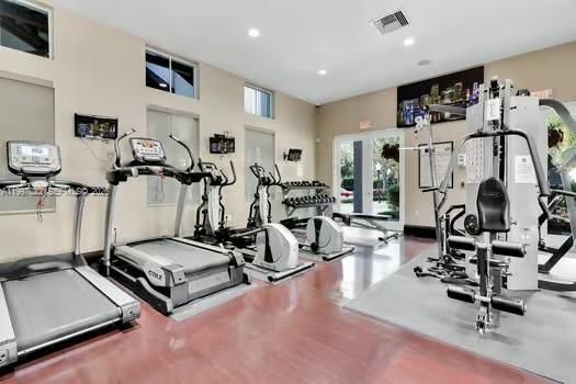 Active With Contract: $3,450 (3 beds, 2 baths, 1443 Square Feet)