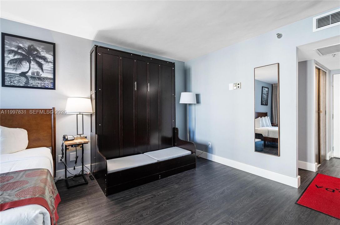 For Sale: $120,000 (0 beds, 1 baths, 360 Square Feet)