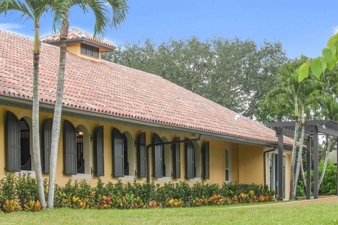 4985 Stables Way 062