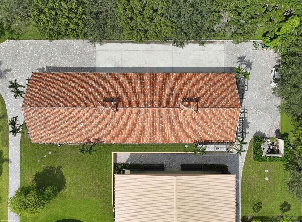 4985 Stables Way 066
