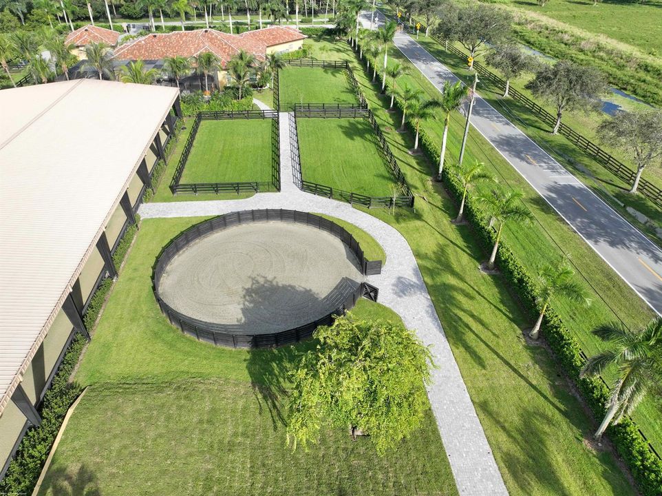 4985 Stables Way 069