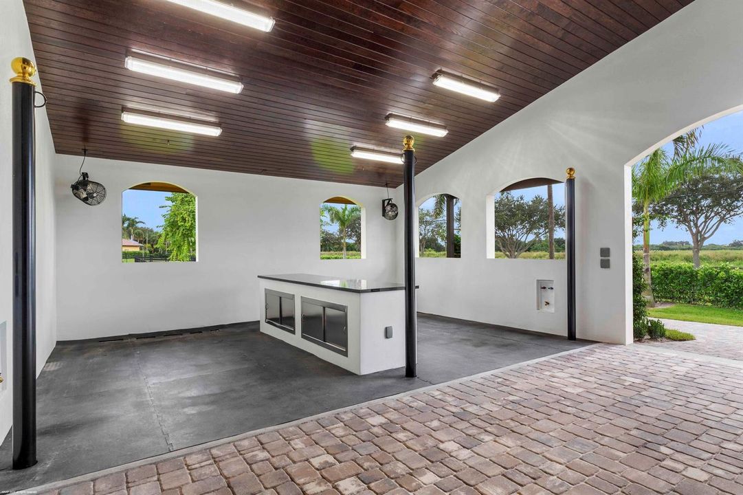 4985 Stables Way 020