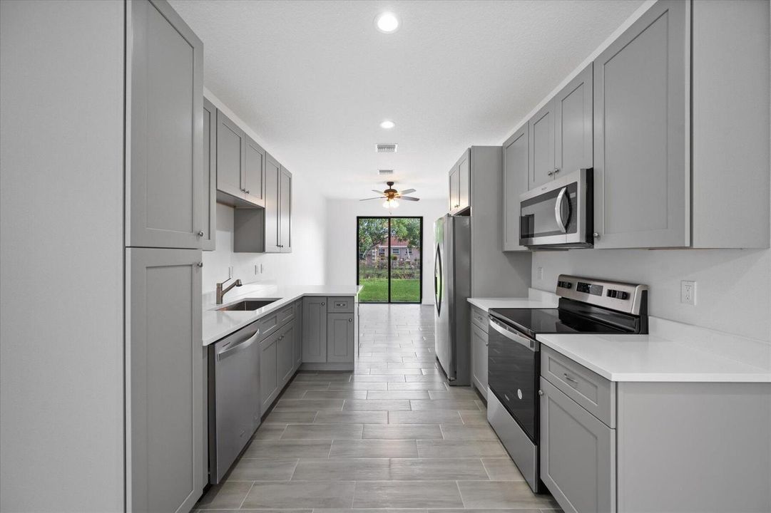 141 W 16th St