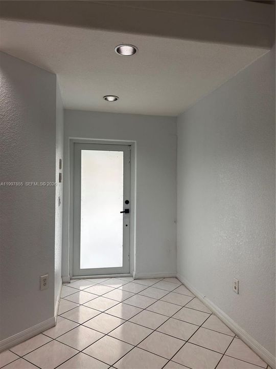 For Sale: $465,000 (3 beds, 2 baths, 1425 Square Feet)