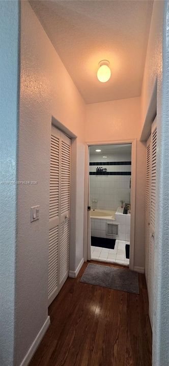 For Sale: $465,000 (3 beds, 2 baths, 1425 Square Feet)