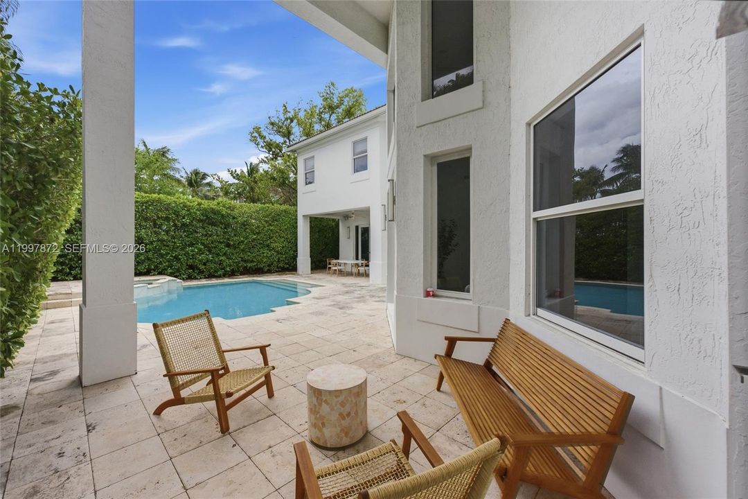 Active With Contract: $3,995,000 (5 beds, 6 baths, 5218 Square Feet)