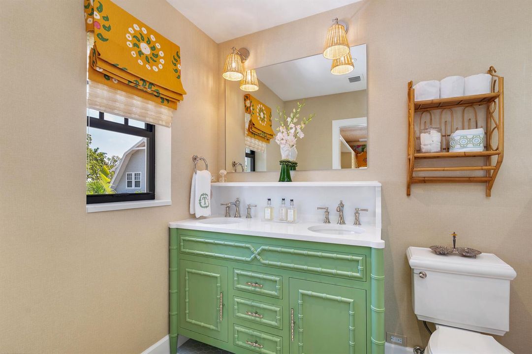 Guest Cottage Bathroom