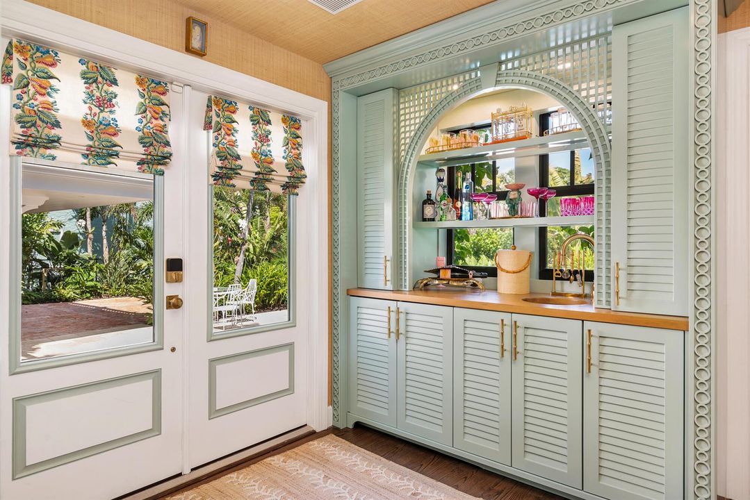 Wet Bar