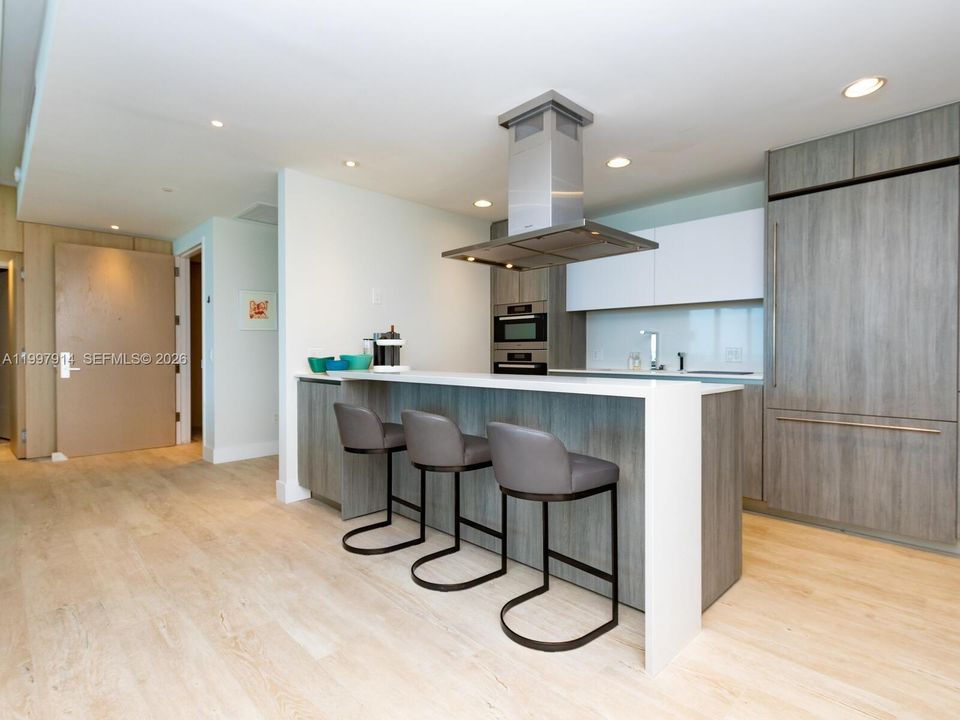 For Rent: $26,000 (2 beds, 3 baths, 1823 Square Feet)