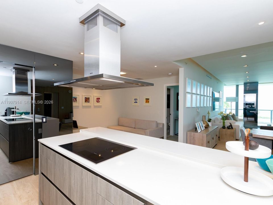 For Rent: $26,000 (2 beds, 3 baths, 1823 Square Feet)