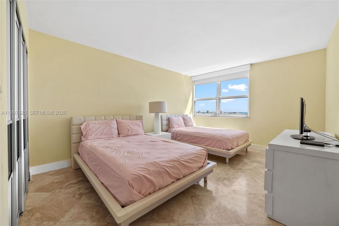 En Venta: $1,100,000 (2 camas, 2 baños, 1078 Pies cuadrados)