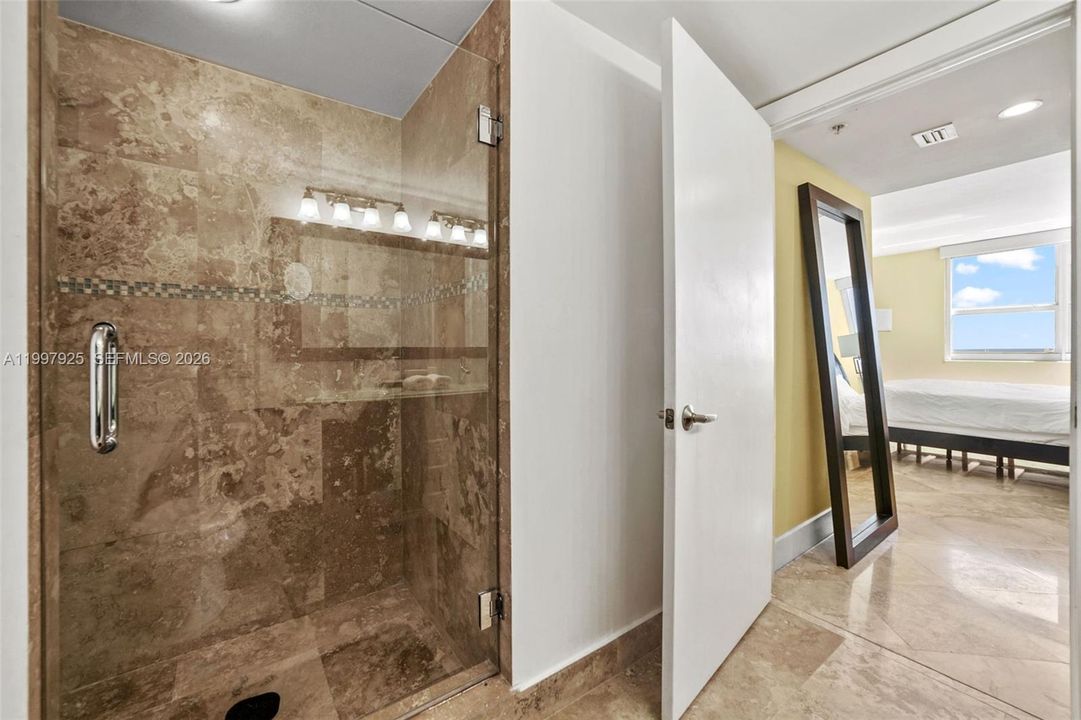 En Venta: $1,100,000 (2 camas, 2 baños, 1078 Pies cuadrados)