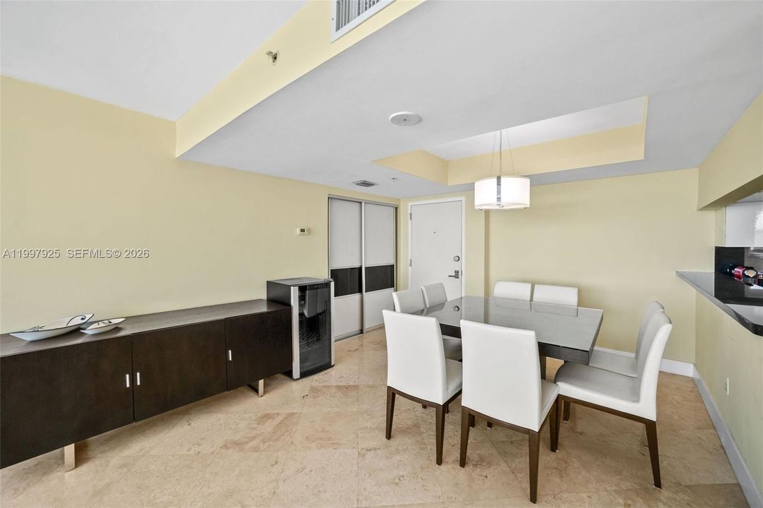 En Venta: $1,100,000 (2 camas, 2 baños, 1078 Pies cuadrados)