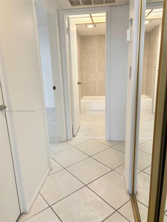 Activo con contrato: $1,650 (1 camas, 1 baños, 960 Pies cuadrados)