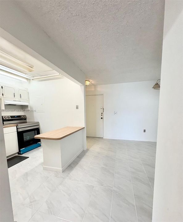 Activo con contrato: $1,650 (1 camas, 1 baños, 960 Pies cuadrados)