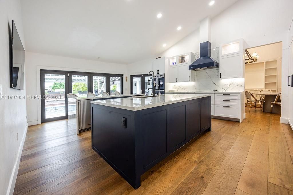 For Sale: $3,500,000 (4 beds, 3 baths, 5434 Square Feet)