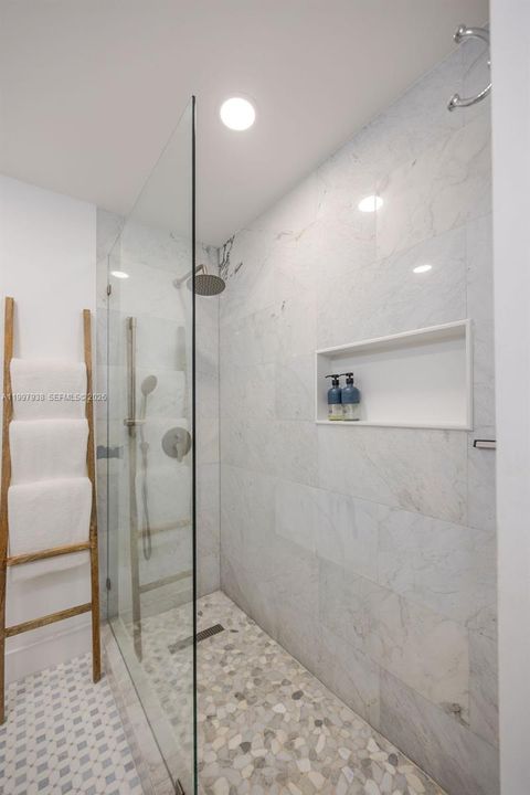 For Sale: $3,500,000 (4 beds, 3 baths, 5434 Square Feet)