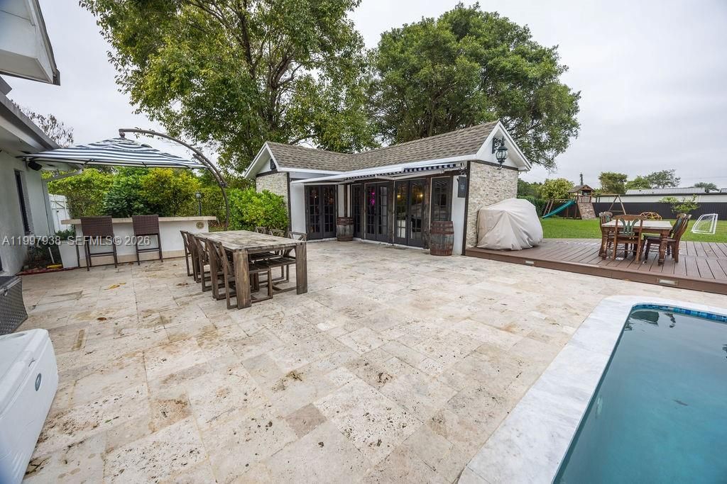 For Sale: $3,500,000 (4 beds, 3 baths, 5434 Square Feet)