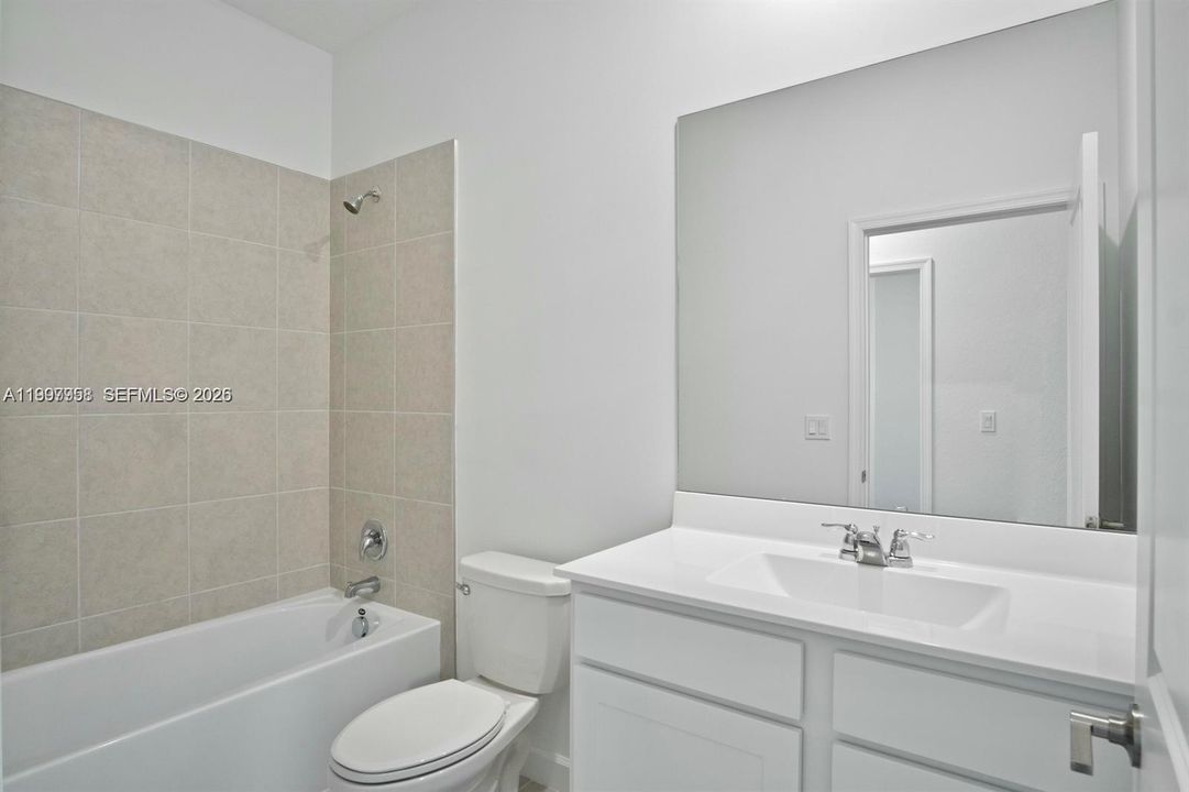 For Sale: $385,000 (3 beds, 2 baths, 1632 Square Feet)