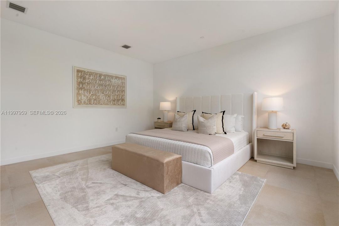For Sale: $2,450,000 (3 beds, 3 baths, 2333 Square Feet)