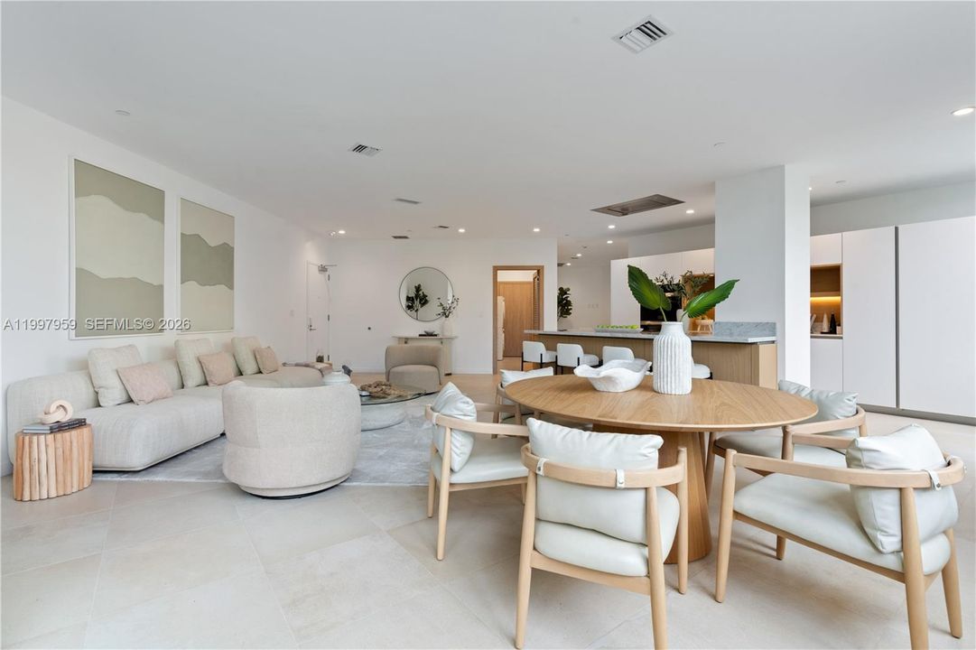 For Sale: $2,450,000 (3 beds, 3 baths, 2333 Square Feet)