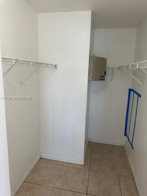 En Venta: $199,900 (2 camas, 2 baños, 815 Pies cuadrados)