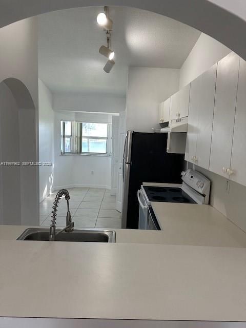 En Venta: $199,900 (2 camas, 2 baños, 815 Pies cuadrados)